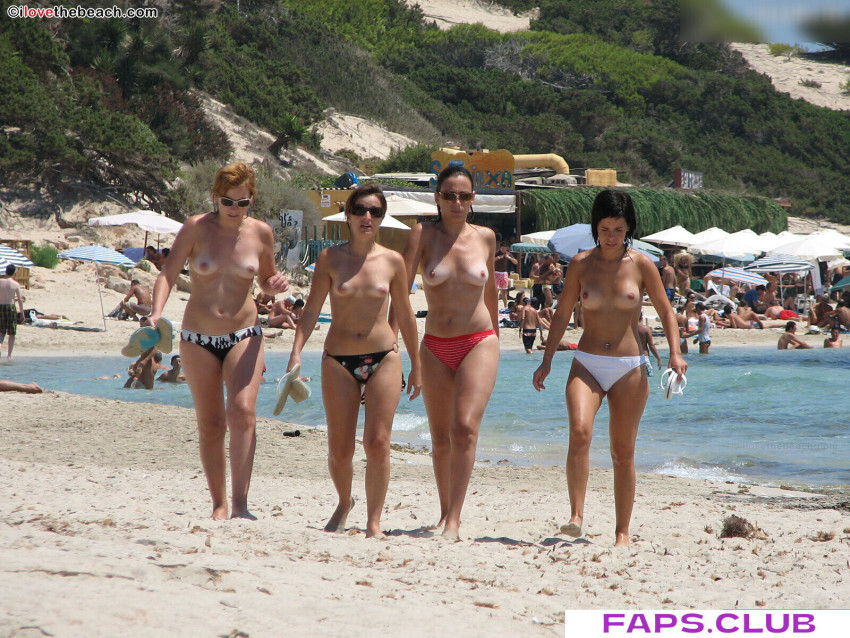 Beach photo #683 - Faps