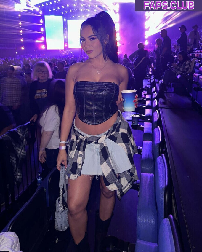 Bella Thorne avatar