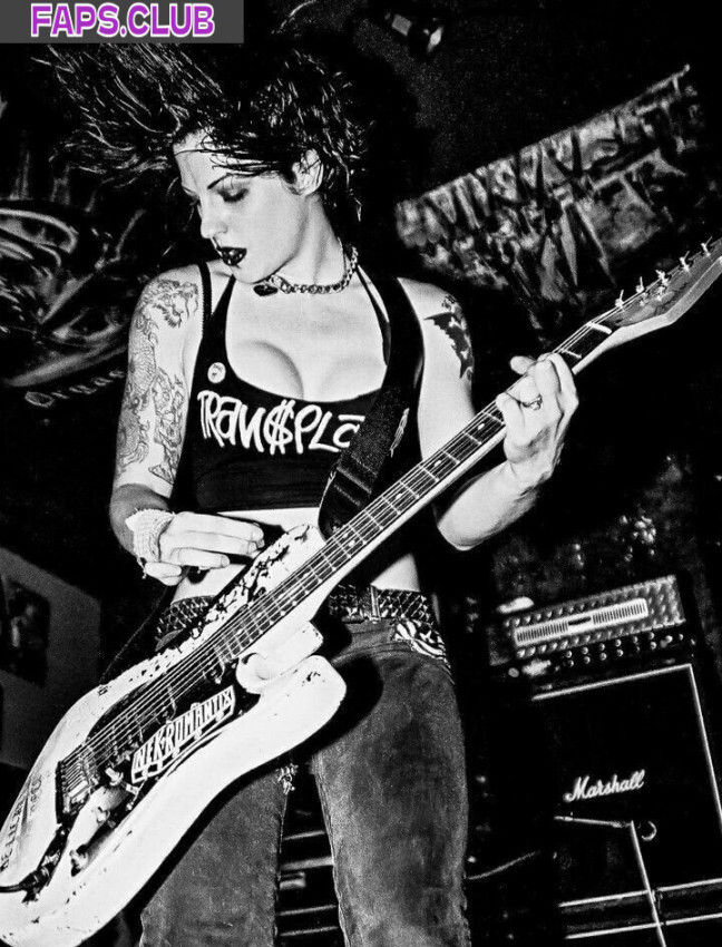 Brody Dalle photo #17 - Faps