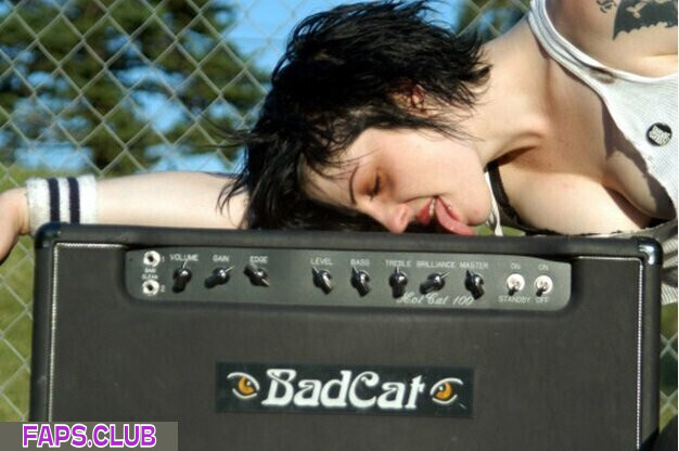 Brody Dalle photo #5 - Faps