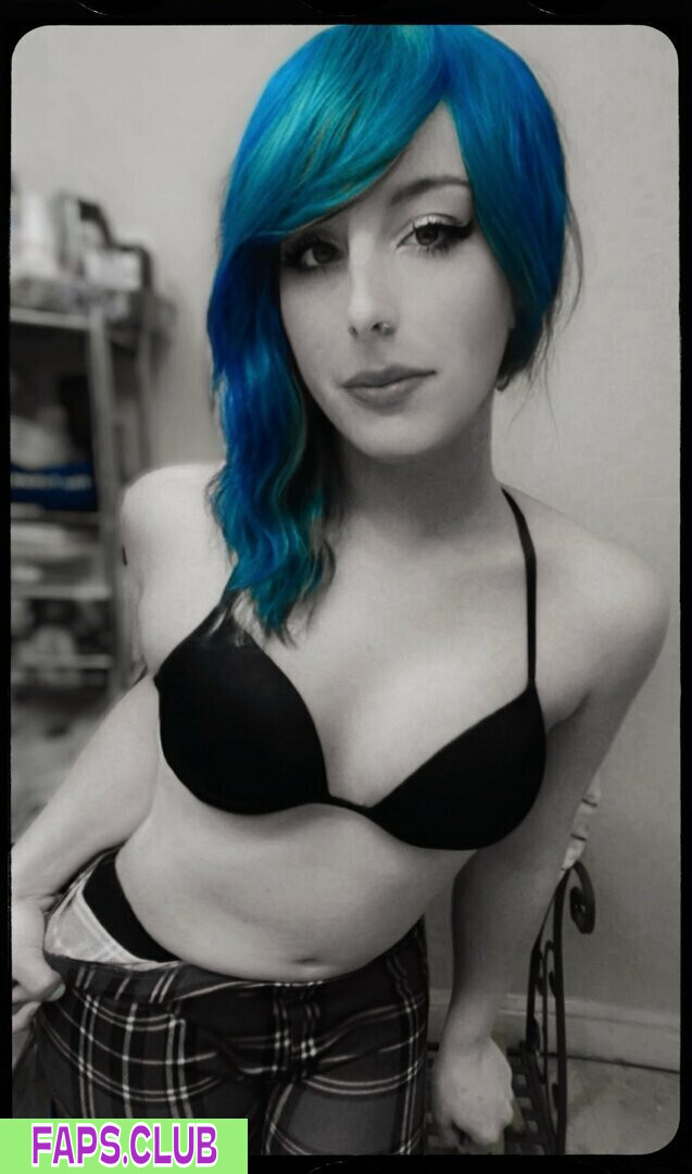 Merry Cherry Bomb&#039;s Blue Hair photo #1 - Faps