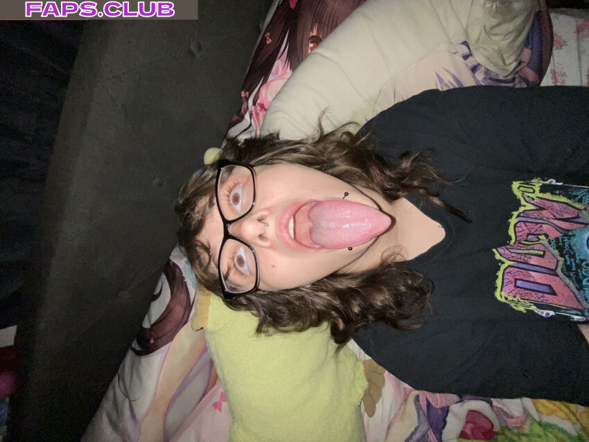 Long Tongue Fetish photo #52 - Faps