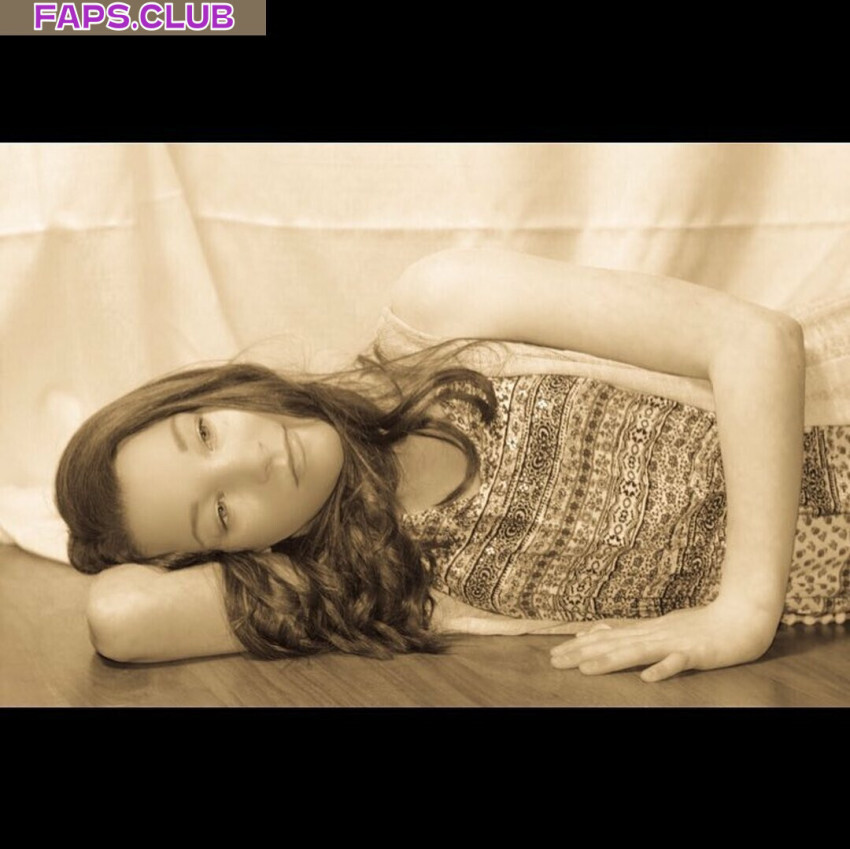Fallon Chapman photo #23 - Faps