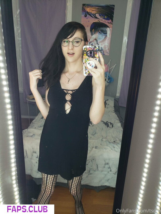 GothRaveMom photo #110 - Faps