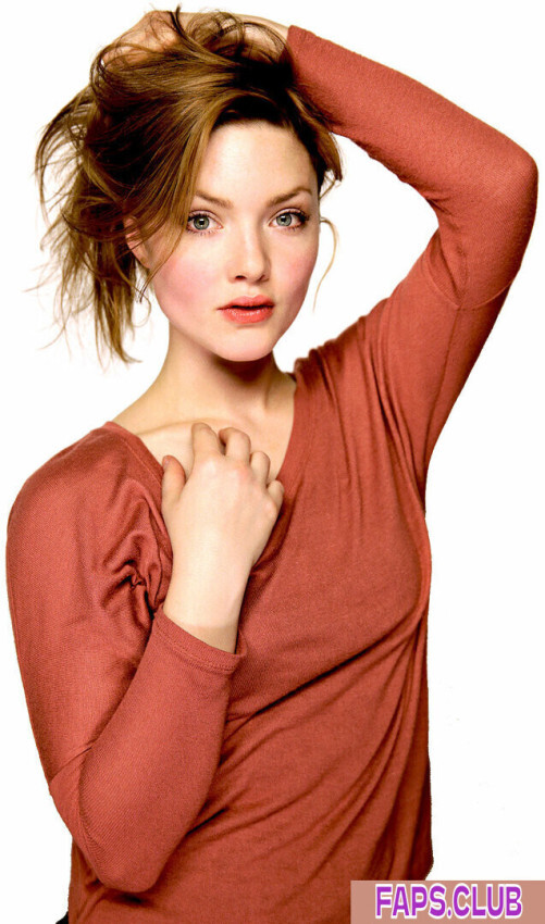 Holliday Grainger photo #22 - Faps