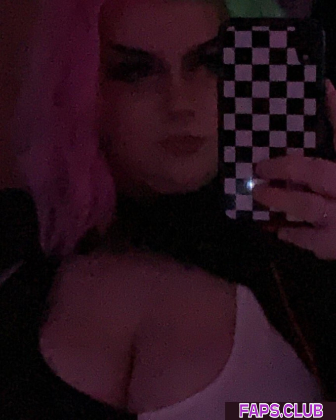 Hollie Jones avatar