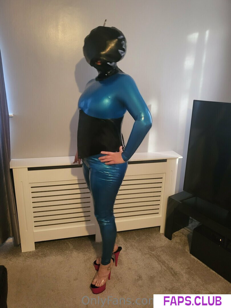 Latexnikki12 photo #84 - Faps