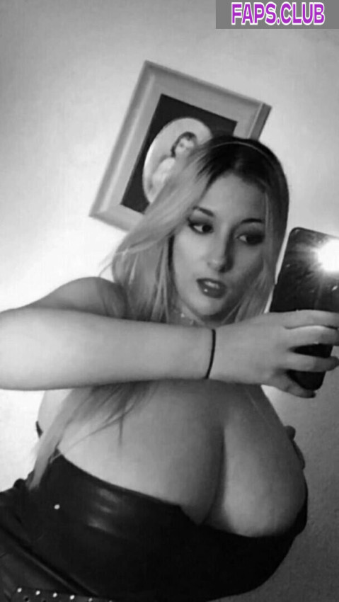 Laura photo #125 - Faps