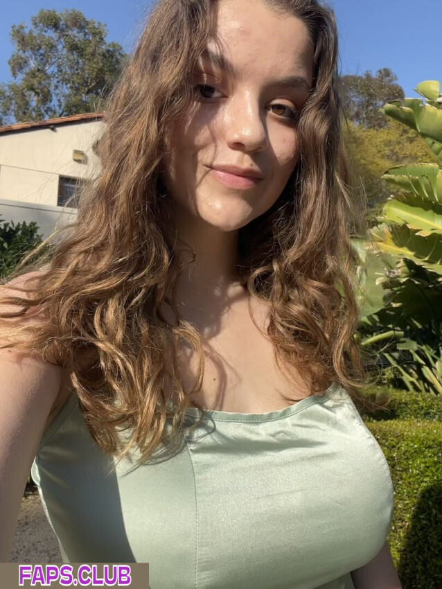 Maya Woulfe photo #612 - Faps