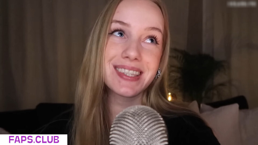 Nadine von relaxASMR photo #10 - Faps