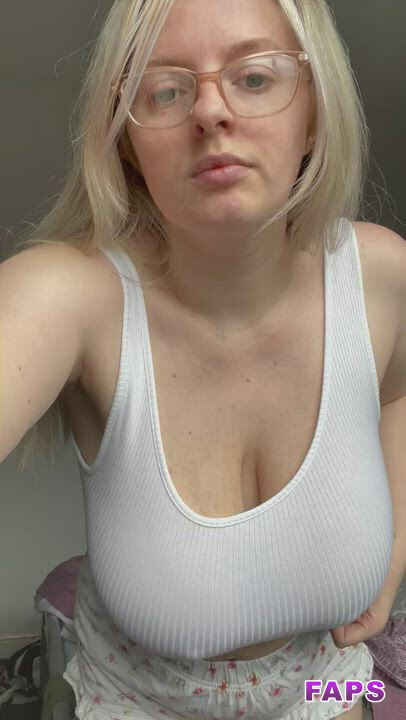 Peachnmelons avatar