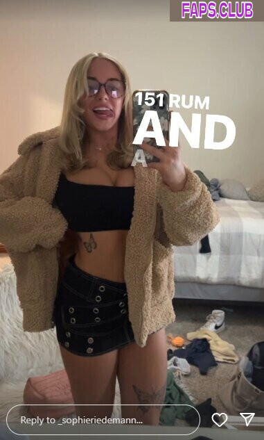 Sophie Riedemann photo #391 - Faps