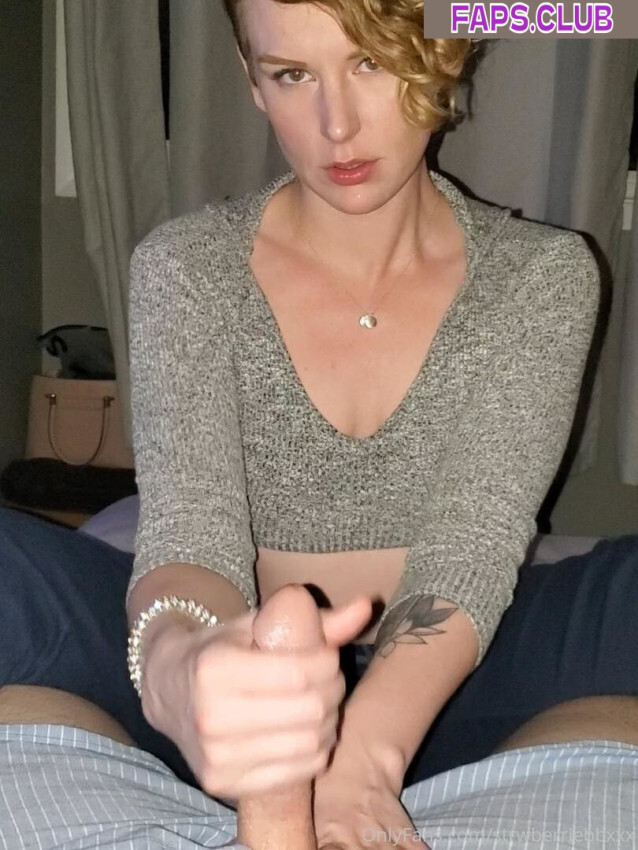 Strwberriebbxxx photo #50 - Faps