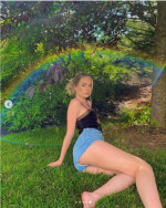 Screenshot-2022-03-17-at-21-08-15-Kennedy-Walsh-on-Instagram-a-rainbow-appeared-above-my-head-...png