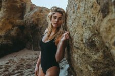 Lia-Marie-Johnson---Swimsuit-Photoshoot-2016_004.md.jpg
